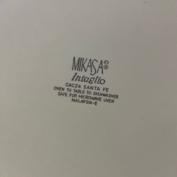 Vintage Mikasa Santa Fe Casserole Dish w/Lid - Picture 4 of 6